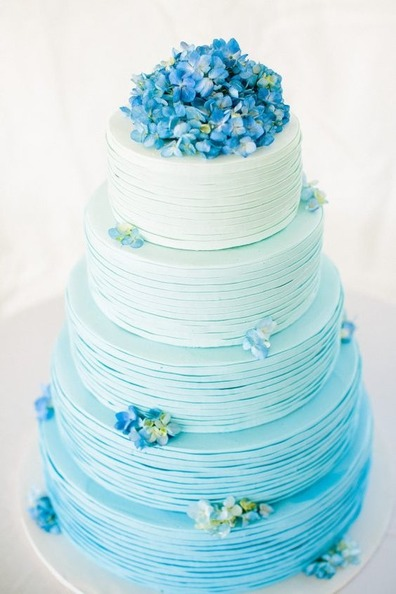 Свадебный двухъярусный торт 