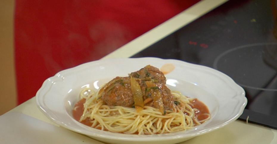 Вкусный салат из кабачков на зиму пошаговый фото рецепт Вкусный салат из кабачков на зиму пошаговый фото рецепт